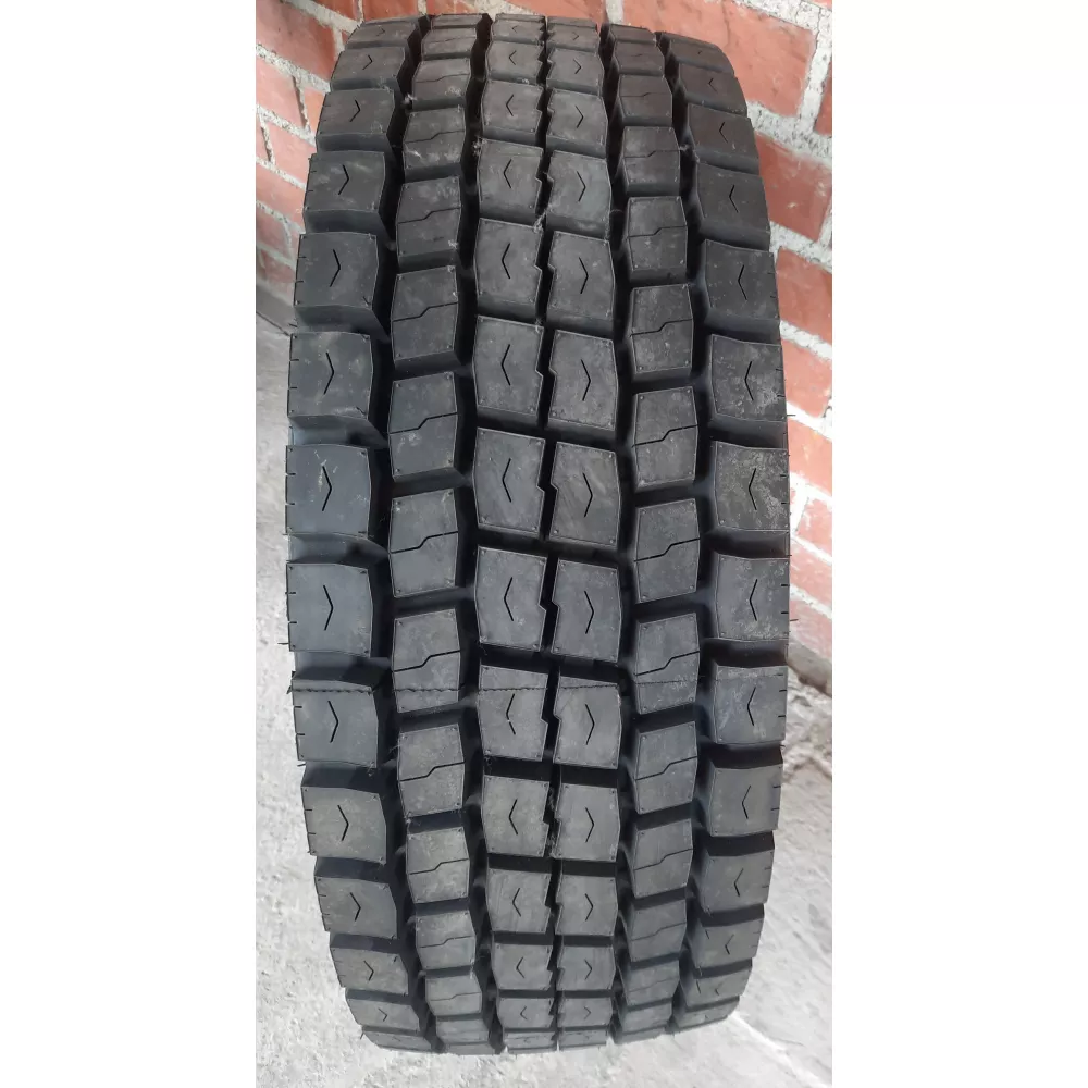 Грузовая шина 305/70 R19,5 Long March LM-329 18PR в Североуральске